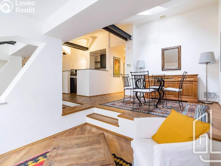 Pronájem bytu 3+KK Praha, Odborů č. 7