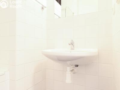 Оренда квартири 1+KK Praha, Křížová č. 8