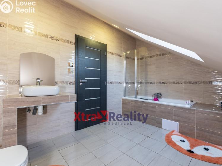 Prodej rodinného domu Teplice, Skupova 560/29 č. 14