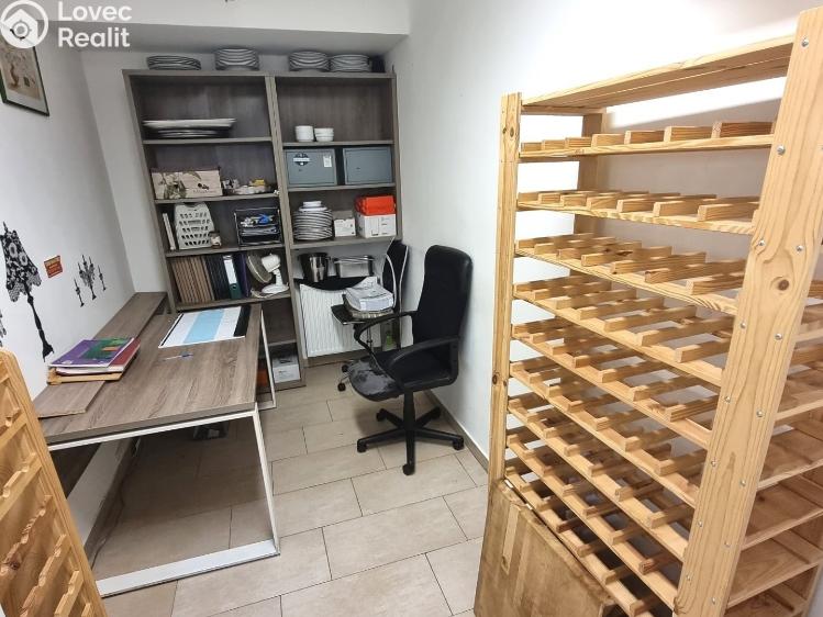 Prodej obchodního prostoru Mariánské Lázně, Poštovní 734/7a č. 10