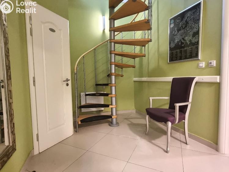 Prodej obchodního prostoru Mariánské Lázně, Poštovní 734/7a č. 7