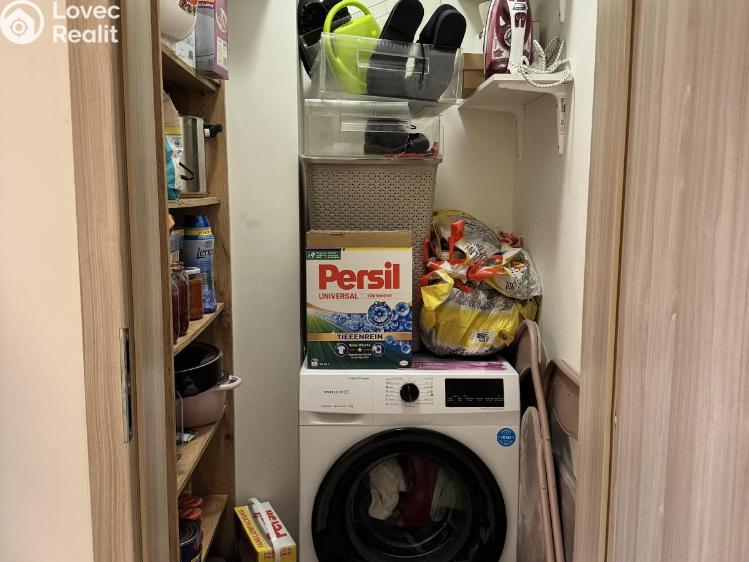 Pronájem bytu 4+KK Praha, Ke kříži č. 14