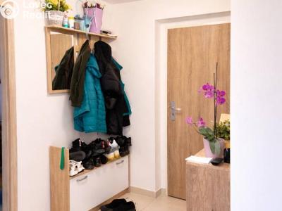 Pronájem bytu 4+KK Praha, Ke kříži č. 4