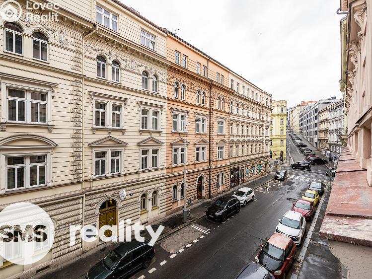 Pronájem bytu 2+KK Praha, Tomáškova 870/2 č. 9