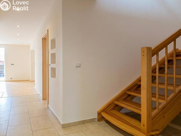 Аренда семейного дома Louny, Platanová 2813 č. 7