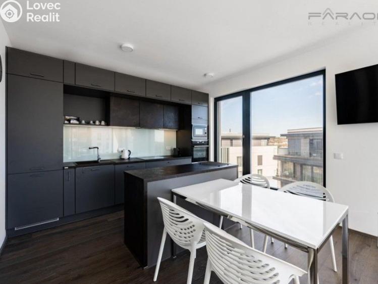 Аренда квартиры 4+KK Praha, Lerausova č. 3