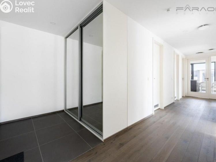 Аренда квартиры 4+KK Praha, Lerausova č. 7