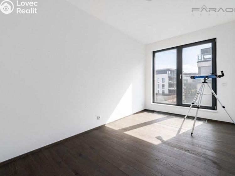 Аренда квартиры 4+KK Praha, Lerausova č. 9