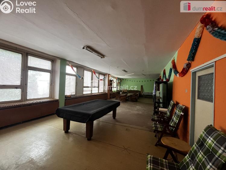 Pronájem obchodního prostoru Újezdeček, Řetenická č. 11