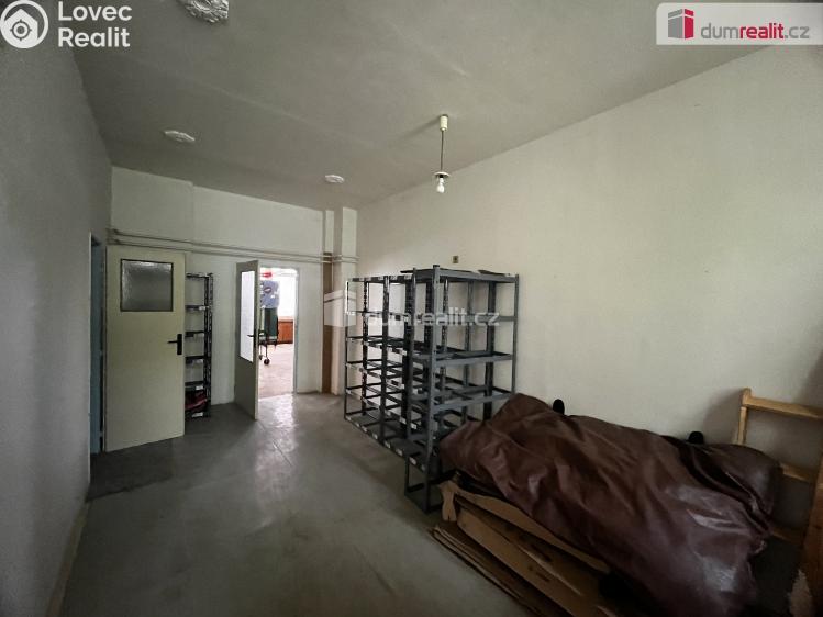 Pronájem obchodního prostoru Újezdeček, Řetenická č. 13