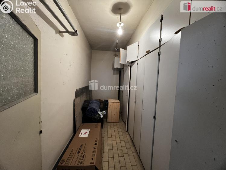 Pronájem obchodního prostoru Újezdeček, Řetenická č. 16