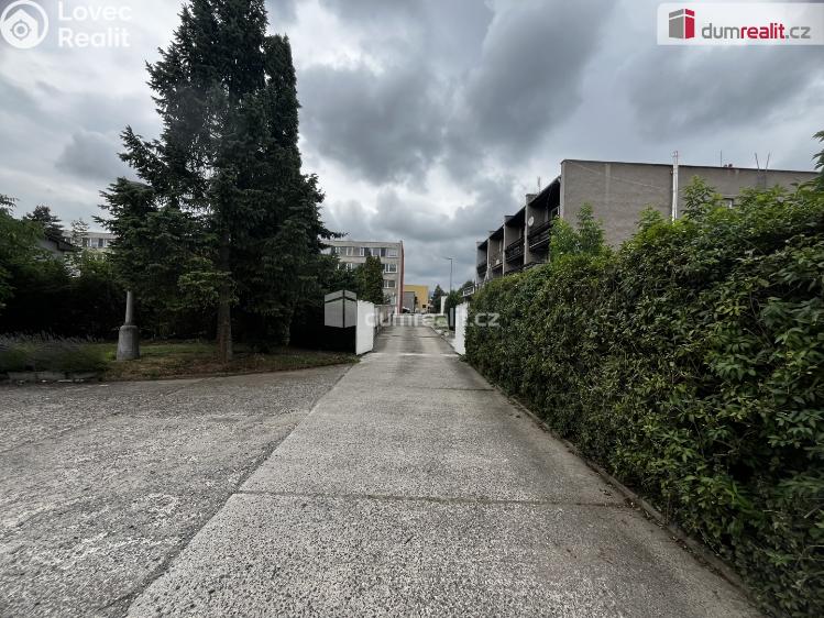 Pronájem obchodního prostoru Újezdeček, Řetenická č. 19