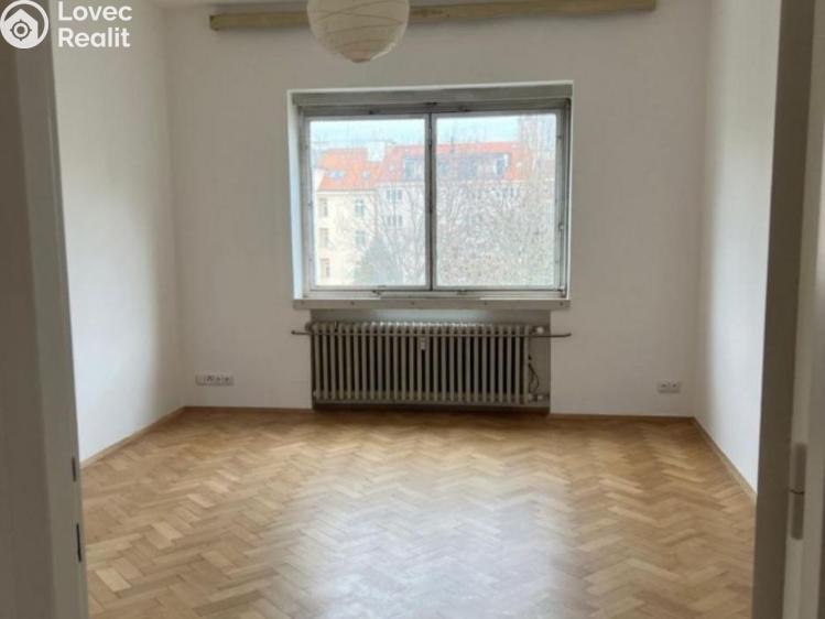 Pronájem bytu 3+1 Praha, Nikoly Tesly č. 5