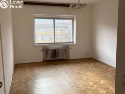 Pronájem bytu 3+1 Praha, Nikoly Tesly č. 4