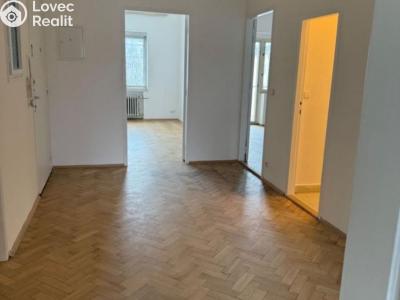 Pronájem bytu 3+1 Praha, Nikoly Tesly č. 6