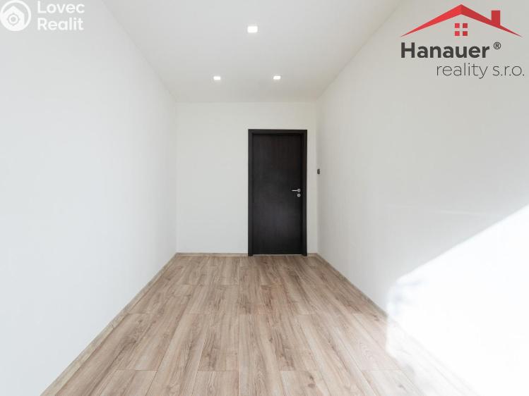 Pronájem bytu 2+KK Chlumec, Alejní č. 8