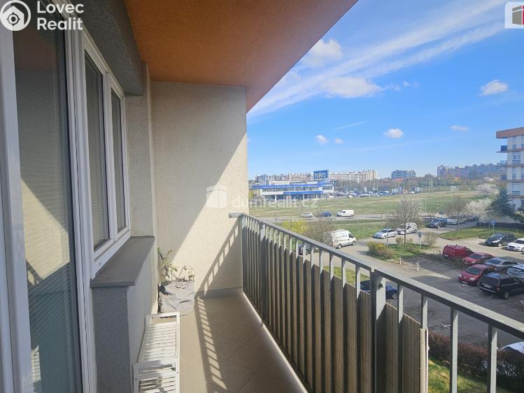 Prodej bytu 2+KK Praha-Řeporyje, Radouňova č. 1