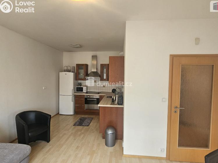 Prodej bytu 2+KK Praha-Řeporyje, Radouňova č. 11
