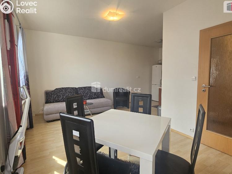 Prodej bytu 2+KK Praha-Řeporyje, Radouňova č. 10