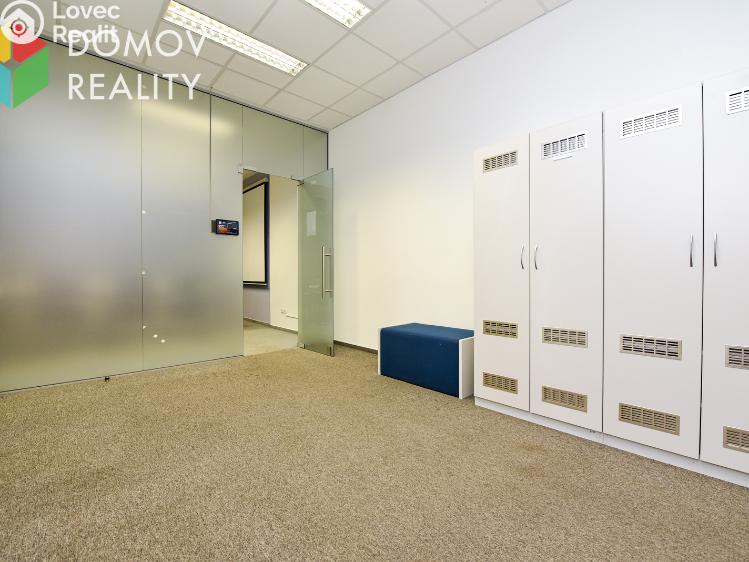 Rent office space Zdice č. 15