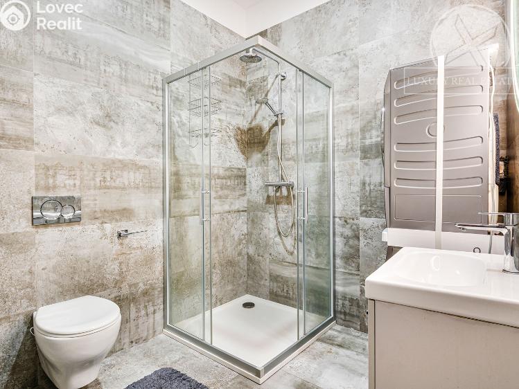 Продажа квартиры 3+KK Praha, Grafická č. 7