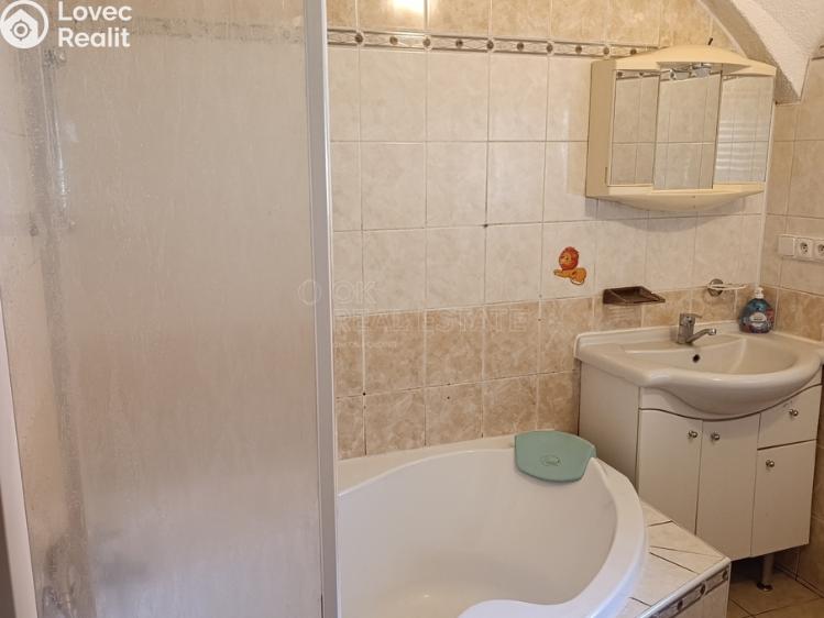 Pronájem rodinného domu Částkov č. 7