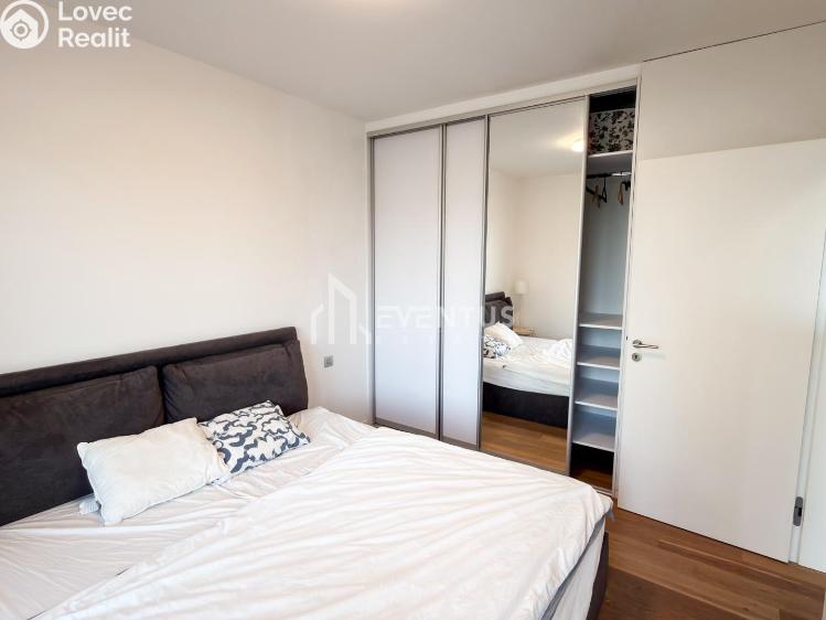 Pronájem bytu 2+KK Praha, Menclova 2493/4a č. 7