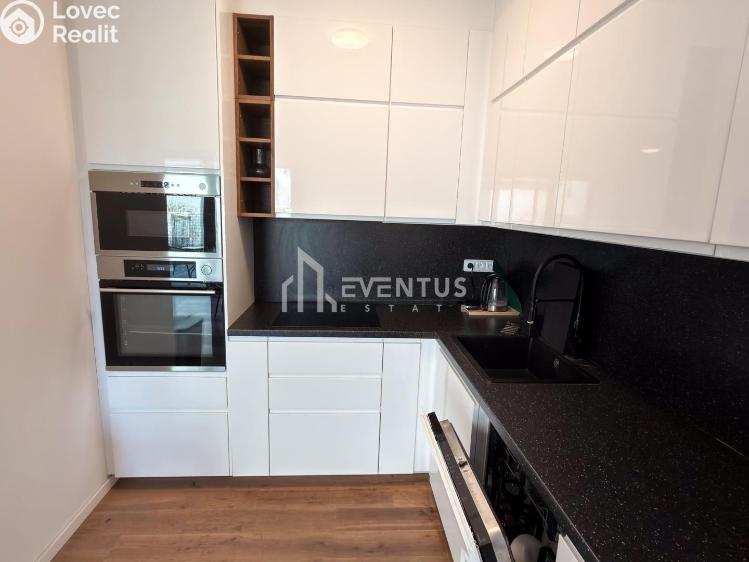 Pronájem bytu 2+KK Praha, Menclova 2493/4a č. 8