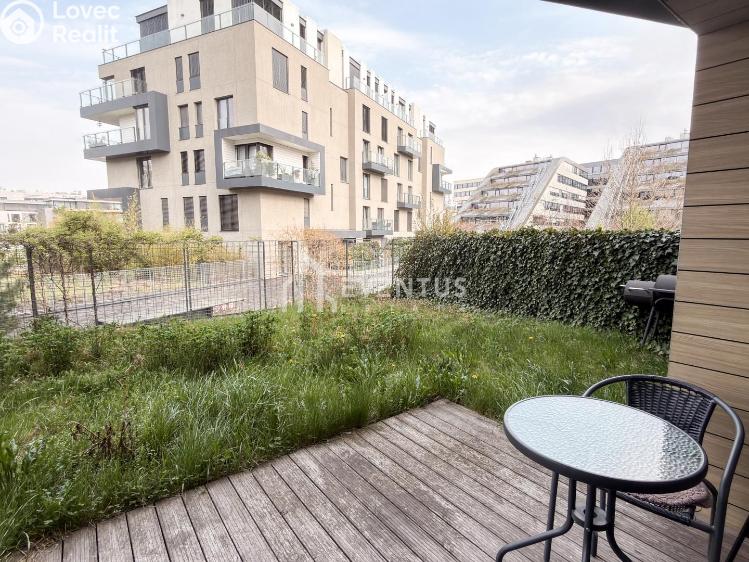 Pronájem bytu 2+KK Praha, Menclova 2493/4a č. 13