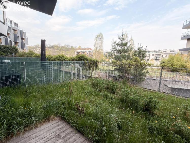 Pronájem bytu 2+KK Praha, Menclova 2493/4a č. 15