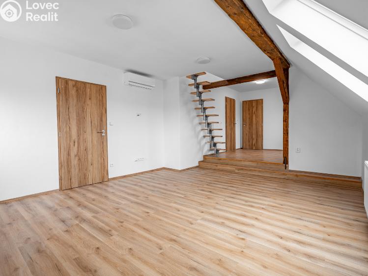 Pronájem bytu 3+KK Břeclav, Mládežnická č. 5