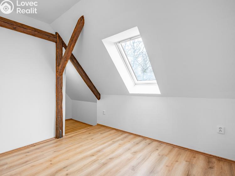 Pronájem bytu 3+KK Břeclav, Mládežnická č. 8