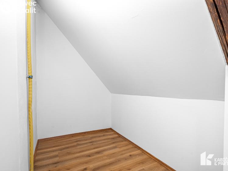 Pronájem bytu 3+KK Břeclav, Mládežnická č. 6