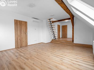 Pronájem bytu 3+KK Břeclav, Mládežnická č. 5