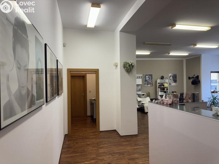 Pronájem obchodního prostoru Pardubice, třída Míru 450 č. 8