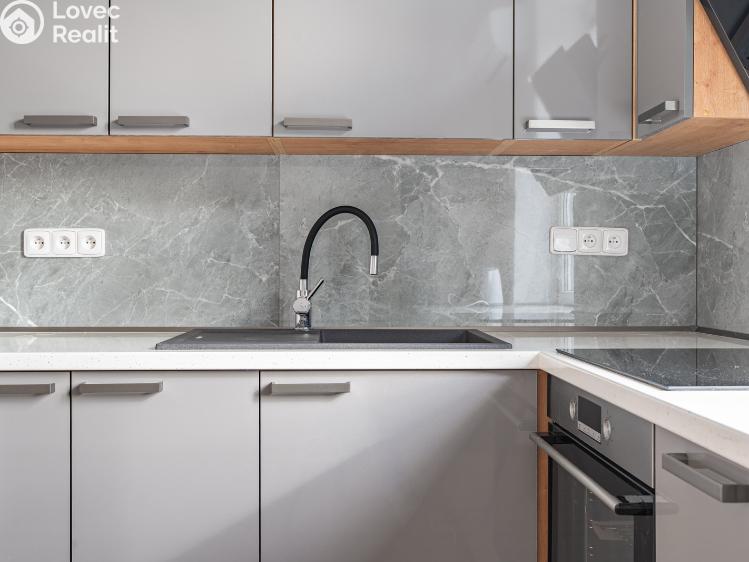 Pronájem bytu 2+1 Břeclav, Mládežnická č. 2