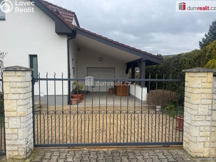 Pronájem garáže Jesenice, Mladíkov č. 1