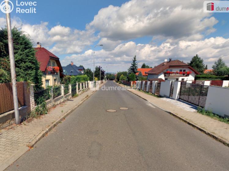 Pronájem garáže Jesenice, Mladíkov č. 4