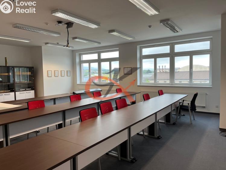 Аренда офисного помещения Zašová č. 8