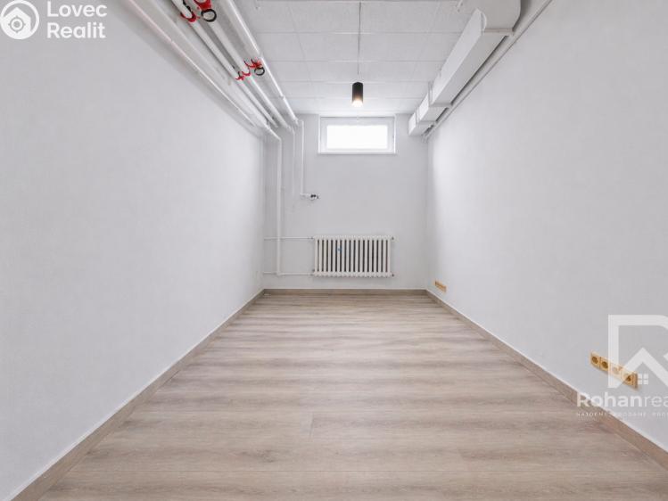 Pronájem bytu 3+1 Praha, Matúškova č. 6