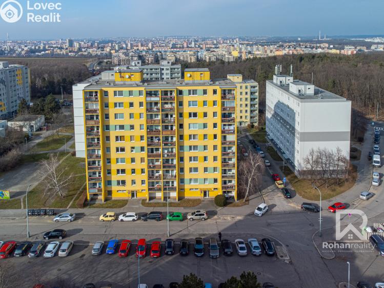 Pronájem bytu 3+1 Praha, Matúškova č. 15