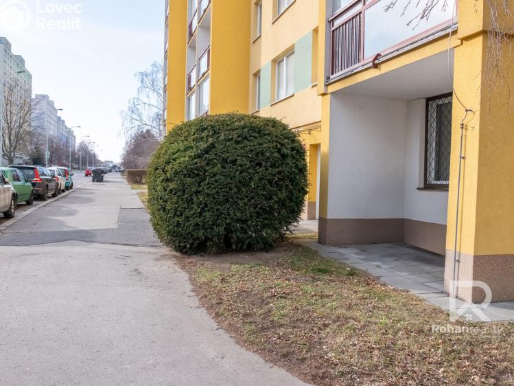 Pronájem bytu 3+1 Praha, Matúškova č. 16