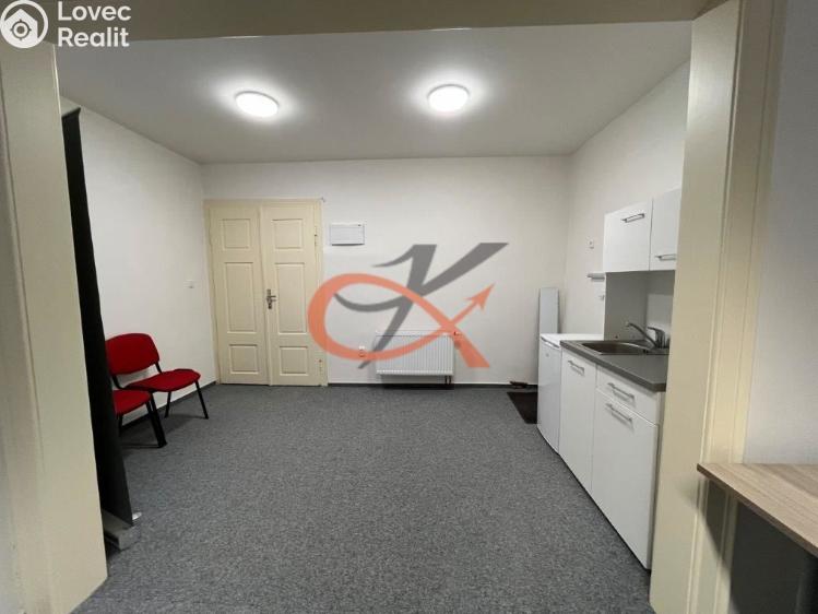 Аренда офисного помещения Valašské Meziříčí, Náměstí č. 4