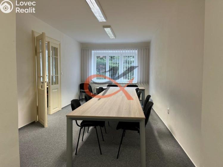 Аренда офисного помещения Valašské Meziříčí, Náměstí č. 7