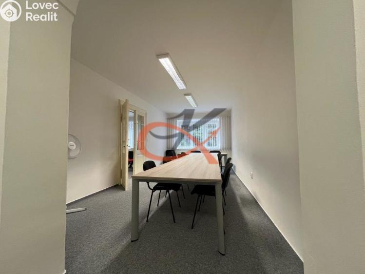 Аренда офисного помещения Valašské Meziříčí, Náměstí č. 8