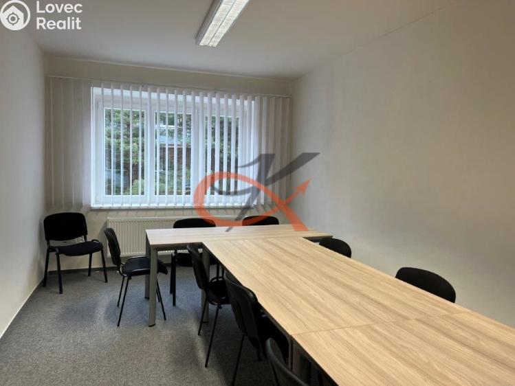 Аренда офисного помещения Valašské Meziříčí, Náměstí č. 10