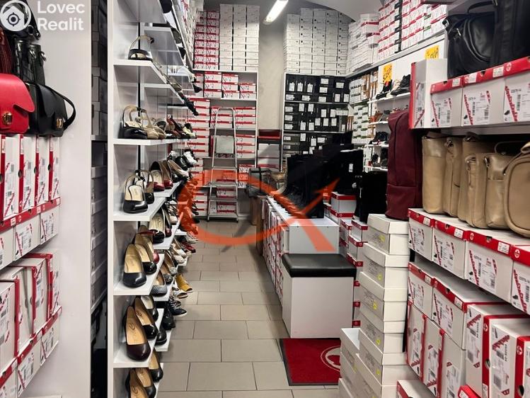 Prodej obchodního prostoru Valašské Meziříčí, Náměstí č. 9