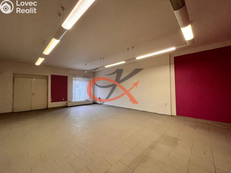 Prodej obchodního prostoru Valašské Meziříčí, Náměstí č. 12