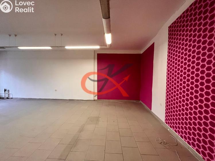 Prodej obchodního prostoru Valašské Meziříčí, Náměstí č. 13