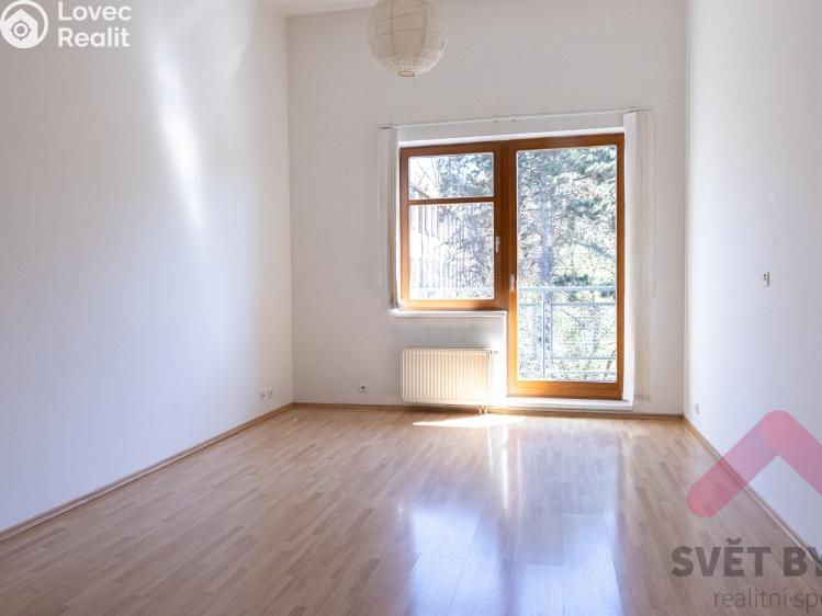 Pronájem bytu 2+KK Praha, Jeseniova 686/28 č. 7